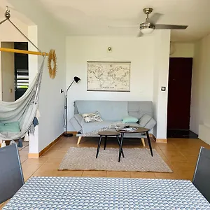 Appartement Vue Mer, Piscine, Dans Quartier Prisé De Gosier, Le Gosier (Grande-Terre)